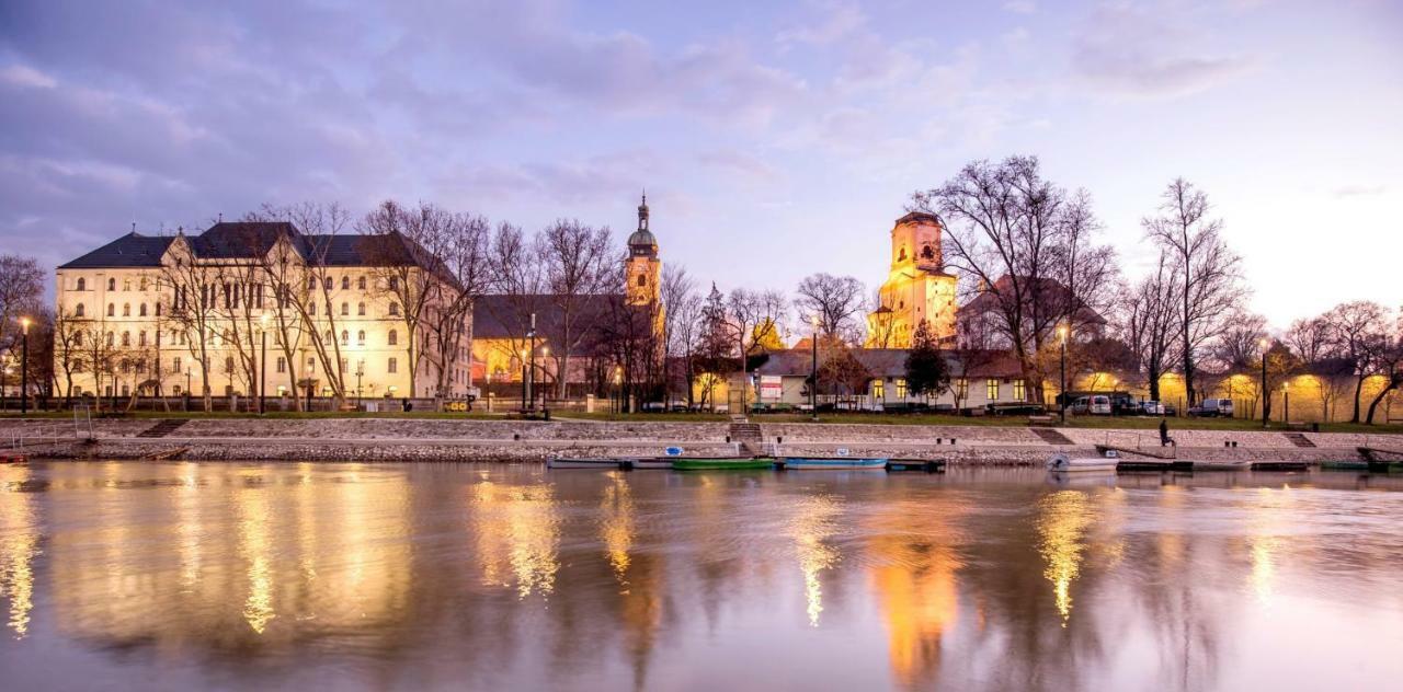 Hotel Kalvaria Superior Győr Eksteriør bilde